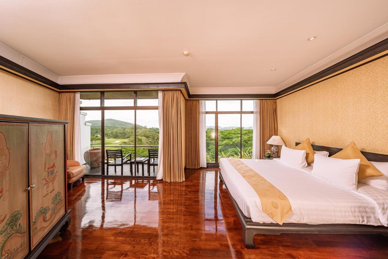 Blue Canyon Country Club Mai Khao Exteriör bild